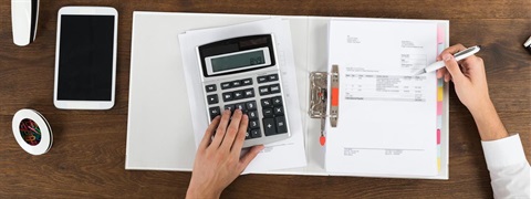 Adding up invoice values from folder using a calculator